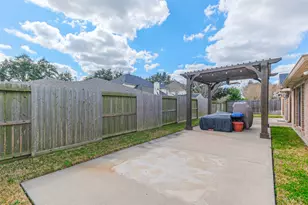10010 Forest Spring Ln, Pearland, TX 77584 - Photo 46