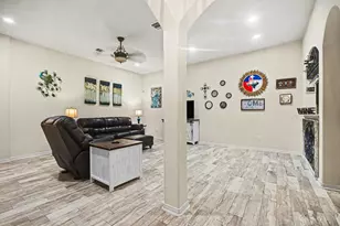 1531 Village Townhome Dr, Pasadena, TX 77504 - Photo 6