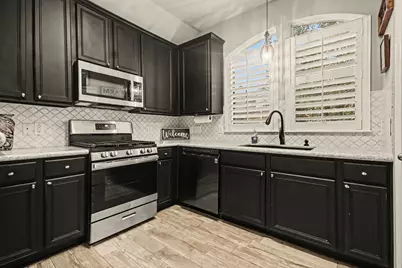 1531 Village Townhome Drive, Pasadena, TX 77504 - Photo 14