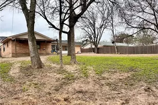 2501 Wayside Dr, Bryan, TX 77802 - Photo 26