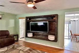 2501 Wayside Dr, Bryan, TX 77802 - Photo 8