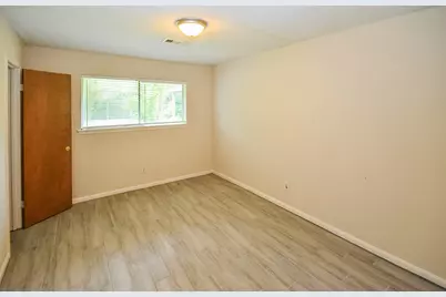 8407 Edgemoor Drive, Houston, TX 77036 - Photo 16