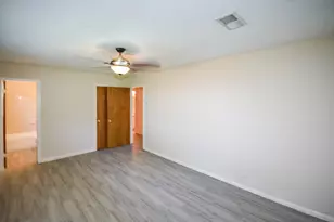 8407 Edgemoor Dr, Houston, TX 77036 - Photo 12