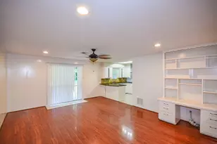 8407 Edgemoor Dr, Houston, TX 77036 - Photo 6