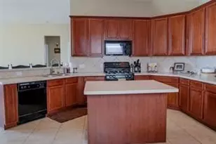 15010 Wildberry Creek Ct, Cypress, TX 77433 - Photo 10