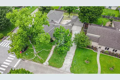 3703 Brook Shadow Drive, Houston, TX 77345 - Photo 2