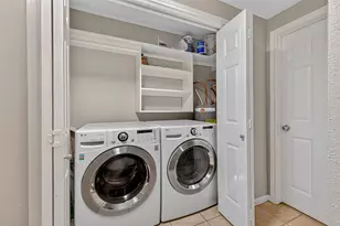 2255 Braeswood Park Dr, Houston, TX 77030 - Photo 16