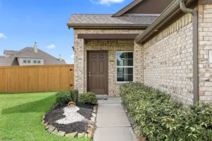 2716 Bernadino Dr, Texas City, TX 77568 - Photo 4