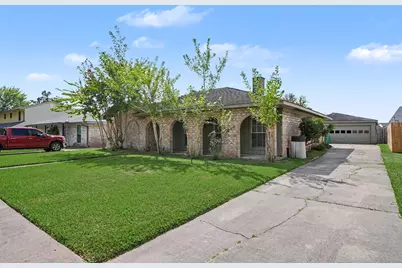 10210 Sagerock Drive, Houston, TX 77089 - Photo 2