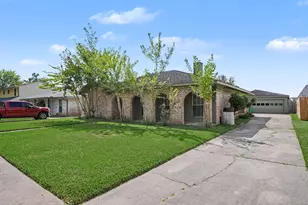 10210 Sagerock Dr, Houston, TX 77089 - Photo 2