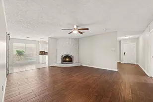 10210 Sagerock Dr, Houston, TX 77089 - Photo 6
