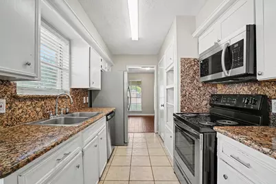 10210 Sagerock Drive, Houston, TX 77089 - Photo 8