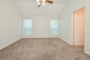 811 Spring Valley Ct, Sugar Land, TX 77479 - Photo 12