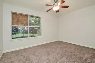 811 Spring Valley Ct, Sugar Land, TX 77479 - Photo 20