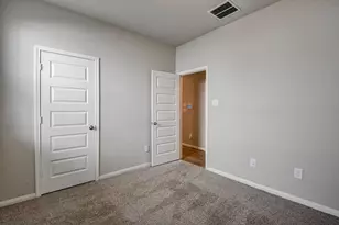 18572 Meadow Point Ln, Conroe, TX 77316 - Photo 22