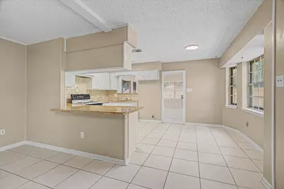 110 Mockingbird Lane, Clute, TX 77531 - Photo 14