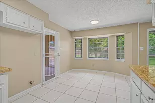 110 Mockingbird Ln, Clute, TX 77531 - Photo 18