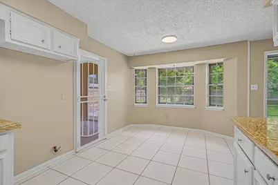 110 Mockingbird Lane, Clute, TX 77531 - Photo 18