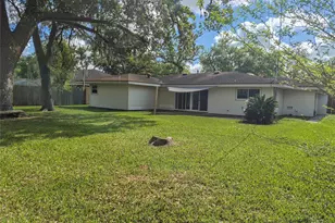 613 Magnolia, Lake Jackson, TX 77566 - Photo 24