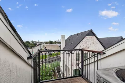 4041 Leeland Street, Houston, TX 77023 - Photo 12