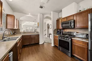 1835 Creegan Park Ct, Houston, TX 77047 - Photo 8