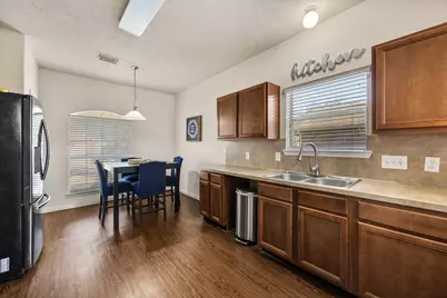 1835 Creegan Park Court, Houston, TX 77047 - Photo 6