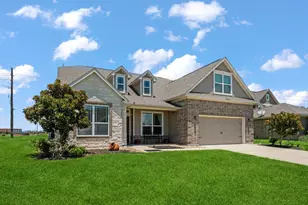 9823 Oaklawn Dr, Mont Belvieu, TX 77523 - Photo 2