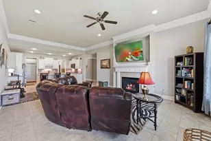 9823 Oaklawn Dr, Mont Belvieu, TX 77523 - Photo 18