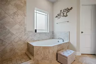 9823 Oaklawn Dr, Mont Belvieu, TX 77523 - Photo 26