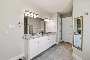 9823 Oaklawn Dr, Mont Belvieu, TX 77523 - Photo 22
