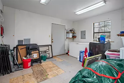 706 E Main Street, Madisonville, TX 77864 - Photo 22