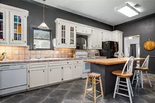 706 E Main St, Madisonville, TX 77864 - Photo 12