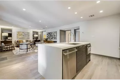 1410 Hyde Park Boulevard #101, Houston, TX 77006 - Photo 12