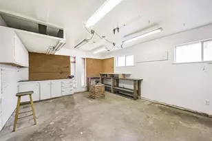 410 Riverside Dr, Alvin, TX 77511 - Photo 34