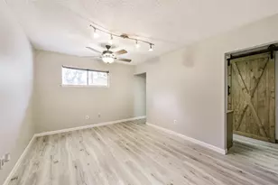 410 Riverside Dr, Alvin, TX 77511 - Photo 16