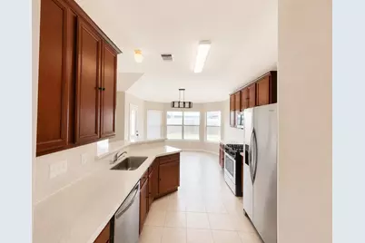 5817 Village Grove Drive, Pearland, TX 77581 - Photo 6
