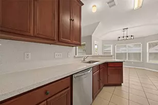 5817 Village Grove Dr, Pearland, TX 77581 - Photo 22