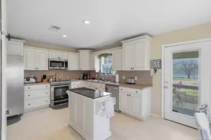 360 S Lakeside Dr, Huntsville, TX 77320 - Photo 20