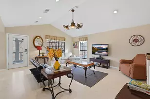 360 S Lakeside Dr, Huntsville, TX 77320 - Photo 16