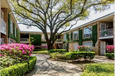 2121 Fountain View Drive #83E, Houston, TX 77057 - Photo 1