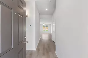 611 Rockbridge Dr, Huntsville, TX 77340 - Photo 4