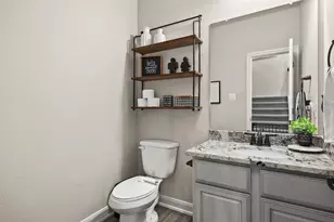 13126 Chateau Landing Dr, Texas City, TX 77568 - Photo 22