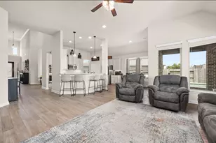 13126 Chateau Landing Dr, Texas City, TX 77568 - Photo 12
