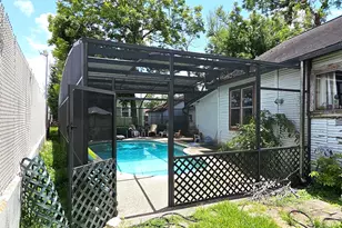 1030 N 1st St, Baytown, TX 77520 - Photo 14