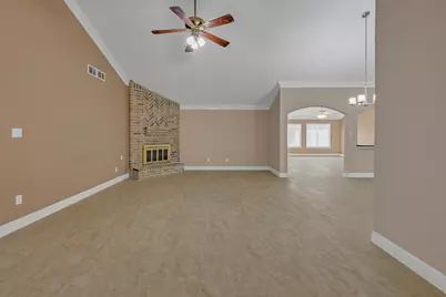 2910 Norwich Street, Pearland, TX 77584 - Photo 4