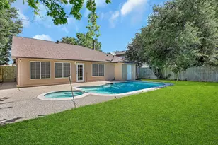 2910 Norwich St, Pearland, TX 77584 - Photo 24