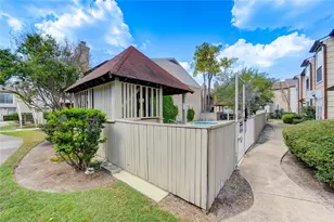 2120 Wilcrest Dr, Houston, TX 77042 - Photo 28