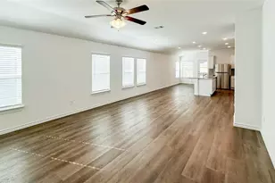 821 Stoney Pt Ln, Dayton, TX 77535 - Photo 8