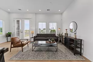 3002 Jensen Spgs Ln, Houston, TX 77026 - Photo 12