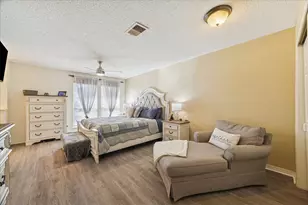 22330 Deville Dr, Katy, TX 77450 - Photo 4